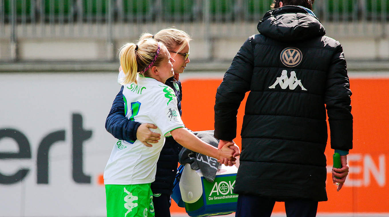 Fällt für den Rest der Saison aus: Wolfsburgs Julia Simic © Jan Kuppert