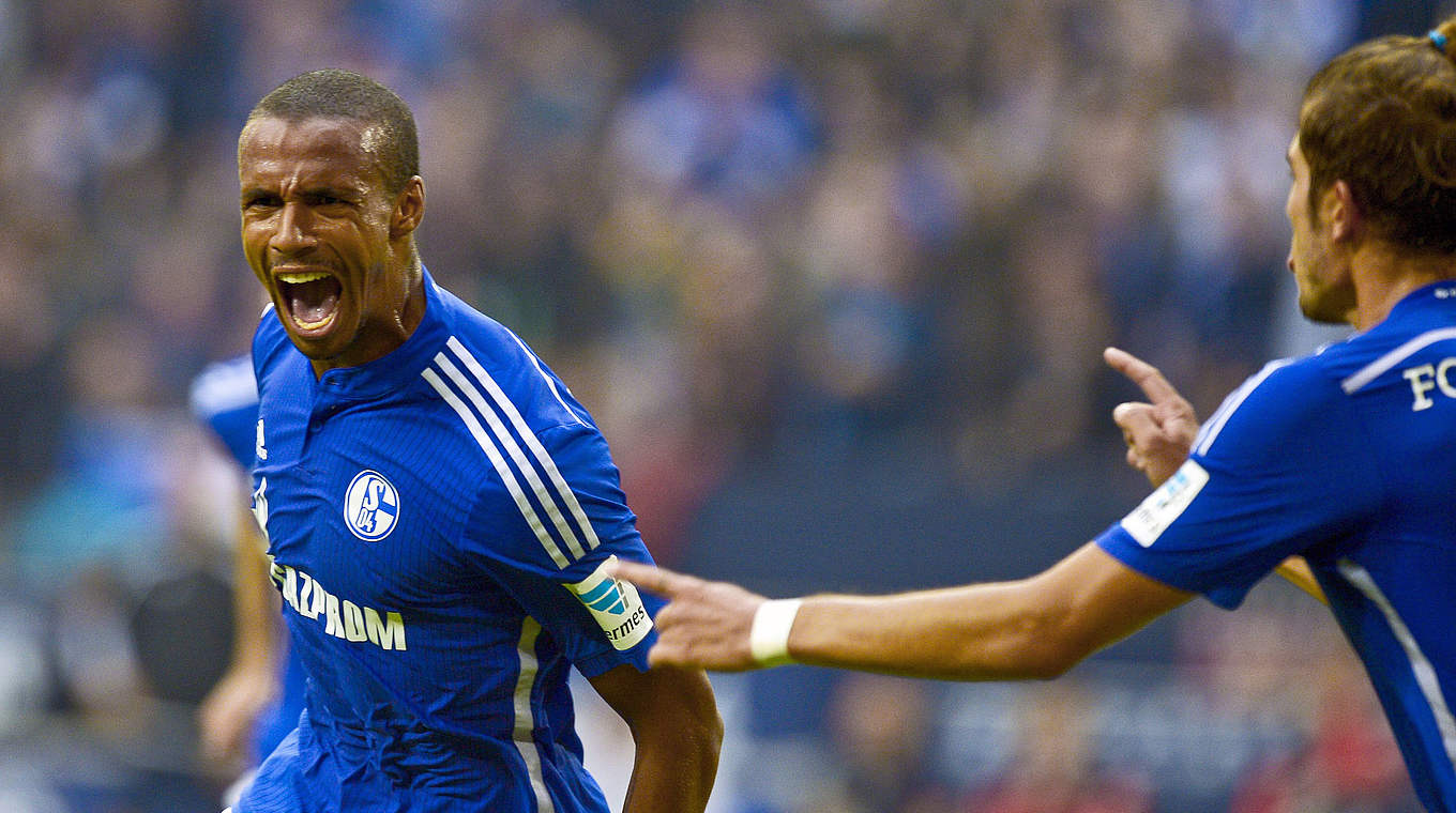 Überflügelt mit dem 191. Einsatz die Schalker Stan Libuda: Innenverteidiger Joel Matip © AFP/Getty Images