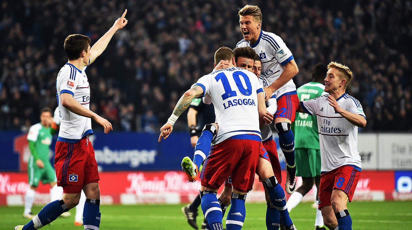 HSV obenauf, Werder enttäuscht: Hamburg bejubelt den Sieg im Nordderby © 2016 Getty Images