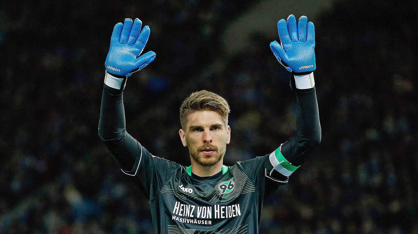 Will "auch in der kommenden Saison erstklassig spielen": 96-Torwart Ron-Robert Zieler © 2016 Getty Images