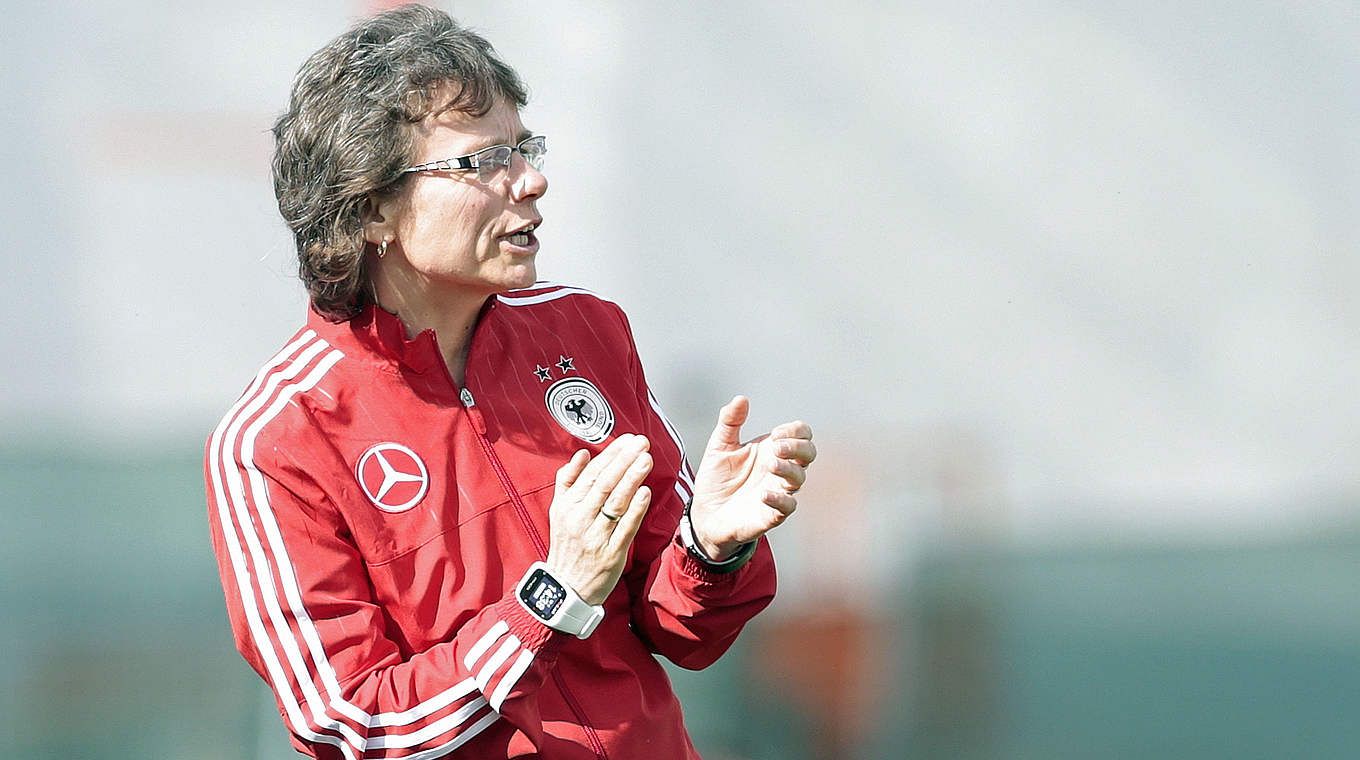 Generalprobe für den Nordic Cup gegen Österreich: DFB-Trainerin Ulrike Ballweg © 2016 Getty Images