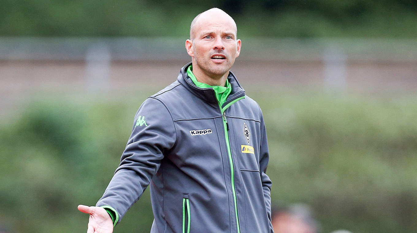 Will mit Gladbachs U 23 letzte Chance im Titelkampf nutzen: Trainer Arie van Lent © imago