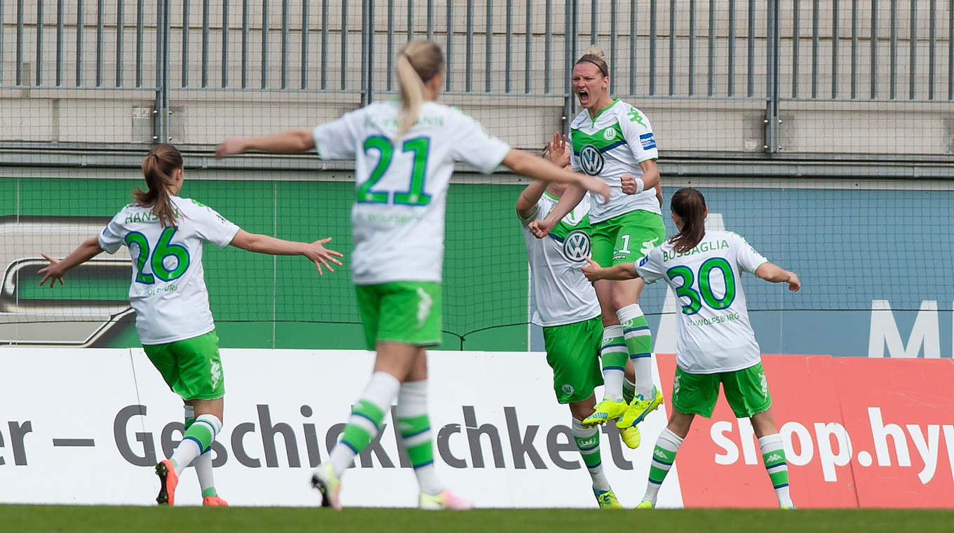 Hat allen Grund zur Freude: Nationalspielerin Alexandra Popp nach ihrem Tor zum 1:0. © Jan Kuppert