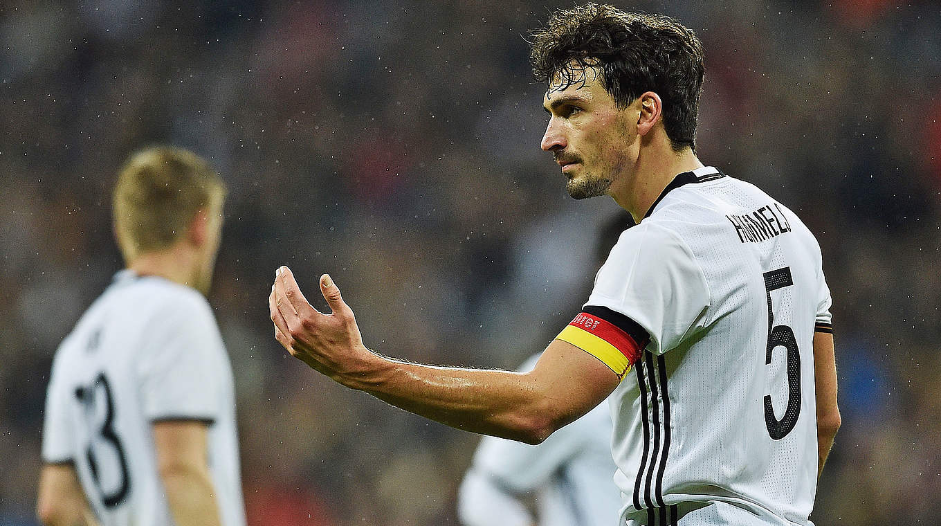 Mats Hummels im DFB-Trikot: "Die richtige Mischung aus Konzentration und Lockerheit" © 2016 Getty Images