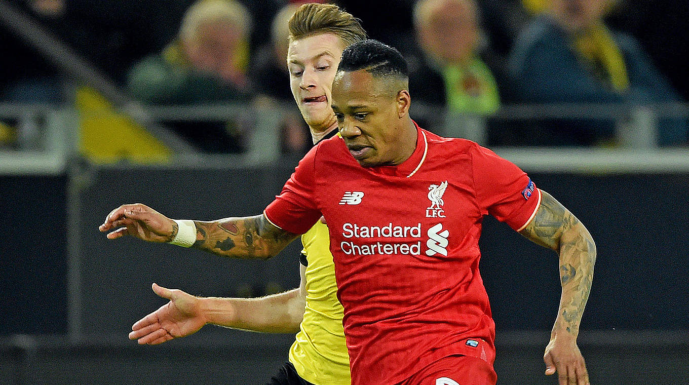 Laufduell im Signal Iduna Park: Marco Reus und Liverpools Nathaniel Clyne (r.) © 2016 Getty Images