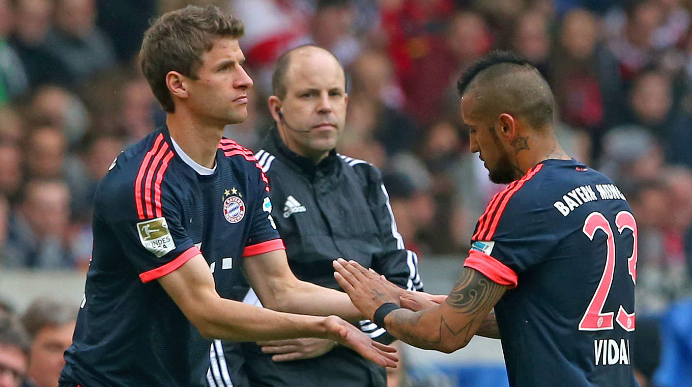 Thomas Müller comes on for Bayern in the 27th minute © 2016 Getty Images