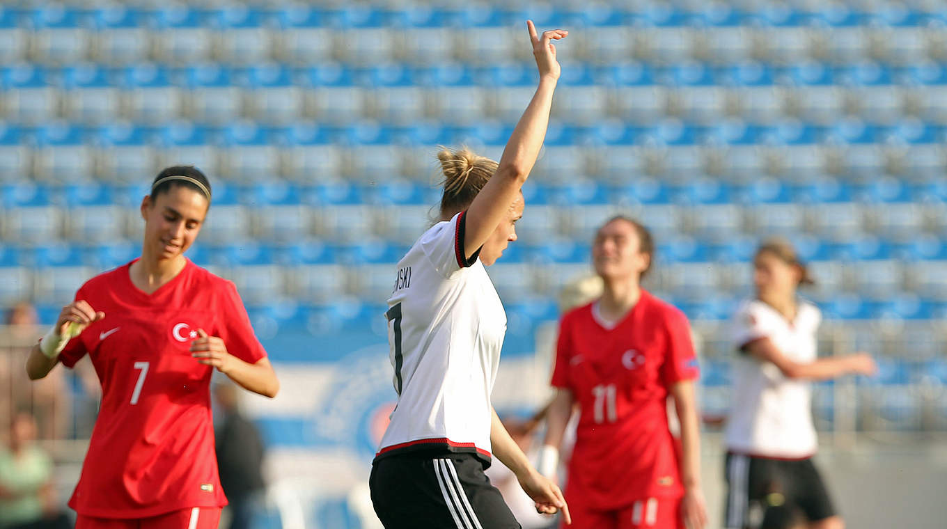 Kerschowski managed three goals and two assists last week vs. Turkey © 2016 Getty Images