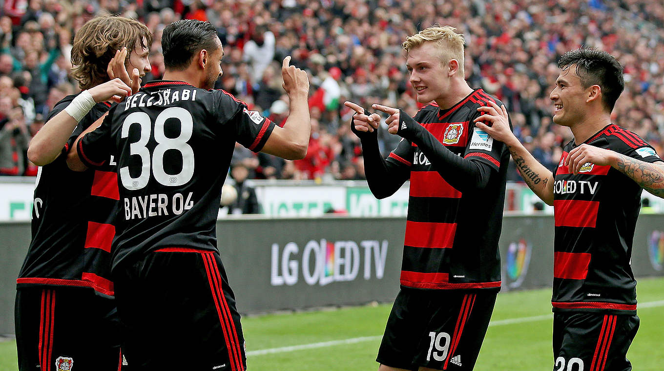 Leverkusener Torschützen gegen Frankfurt: Brandt (2.v.r.) und Bellarabi (2.v.l.) © Getty Images