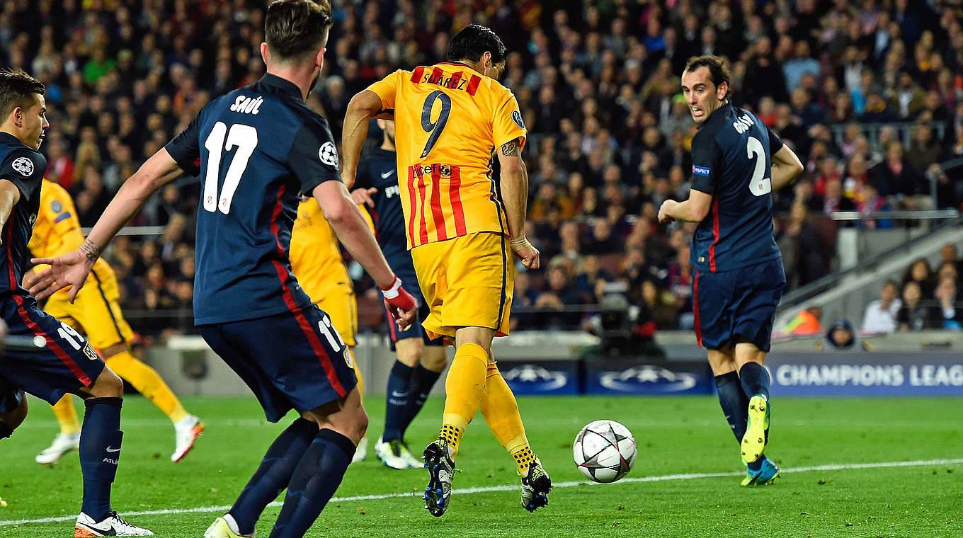 Suarez' erster Streich: Der Uruguayer (Nr. 9) trifft zum Ausgleich © AFP/Getty Images