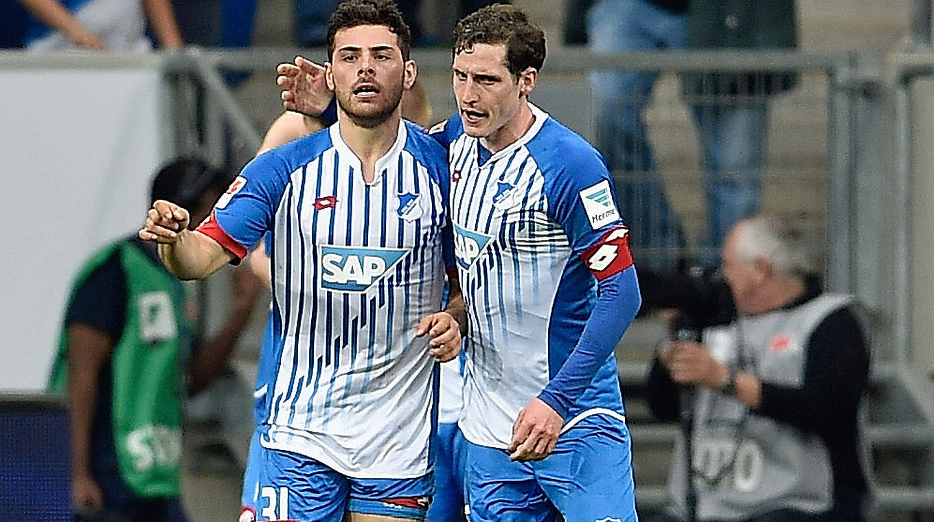 Jubel über Sprung aus der Abstiegszone: die Hoffenheimer Volland und Rudy (v.l.) © Getty Images