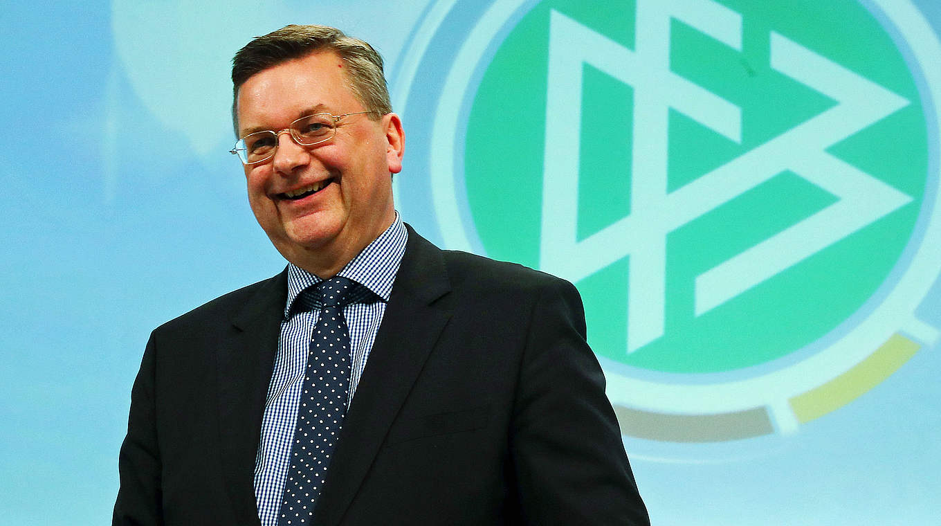 Bei der Bekanntgabe des vorläufigen EM-Kaders in Berlin dabei: DFB-Präsident Grindel © Getty Images