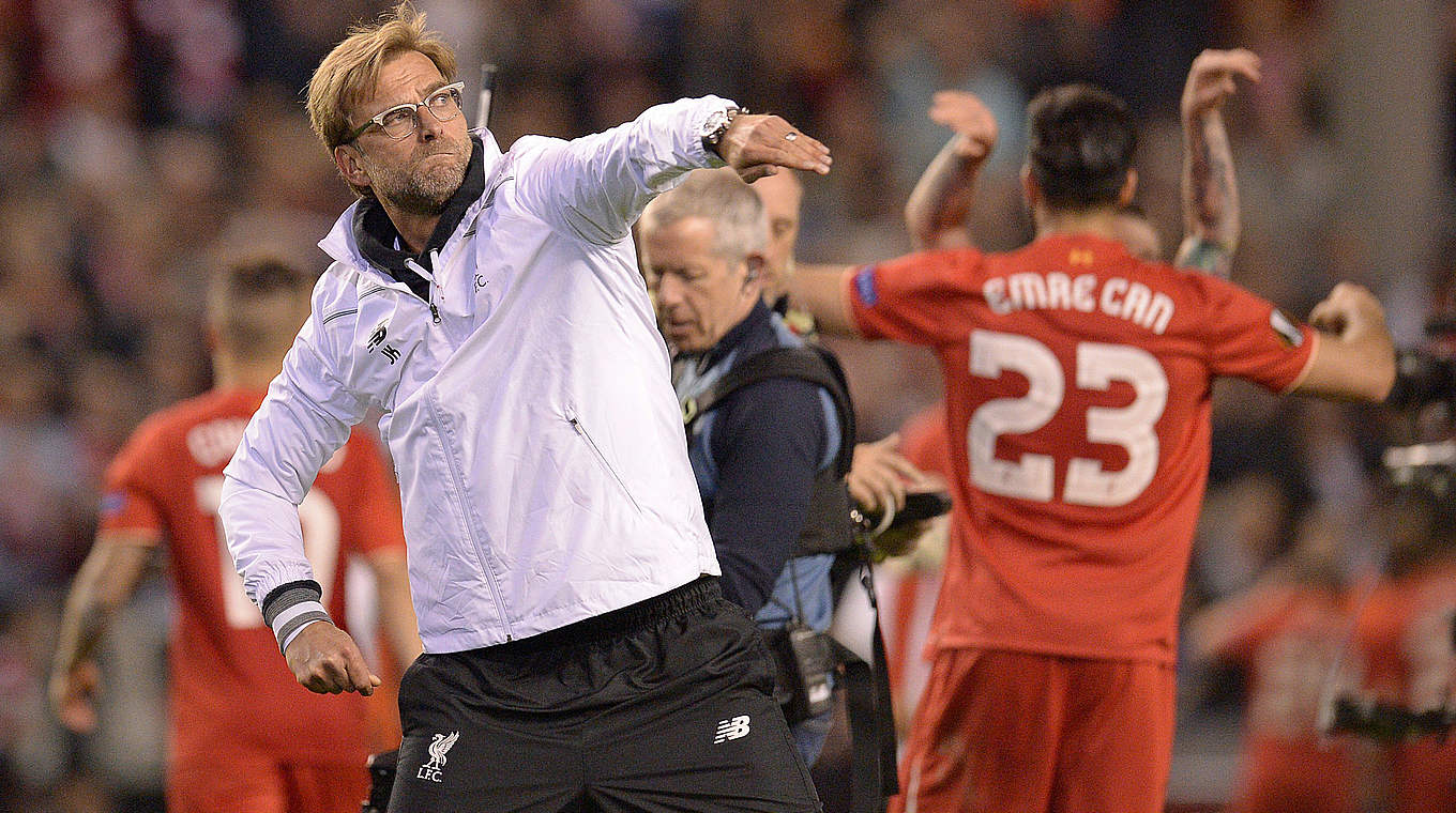 Feiern den Einzug ins Europa-Leauge-Finale: Jürgen Klopp und Emre Can (r.) © OLI SCARFF/AFP/Getty Images