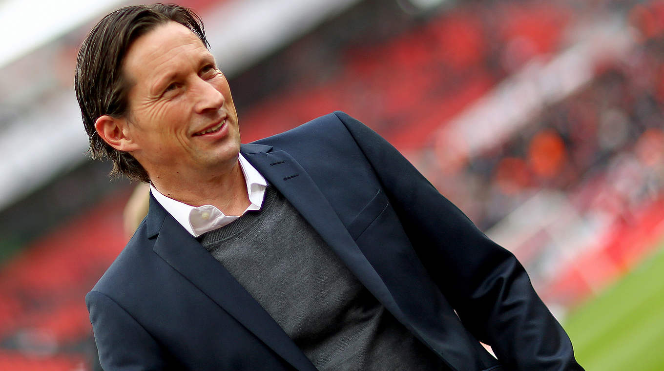 Vor seinem 64. Bundesliga-Spiel als Trainer von Leverkusen: Roger Schmidt  © 2016 Getty Images