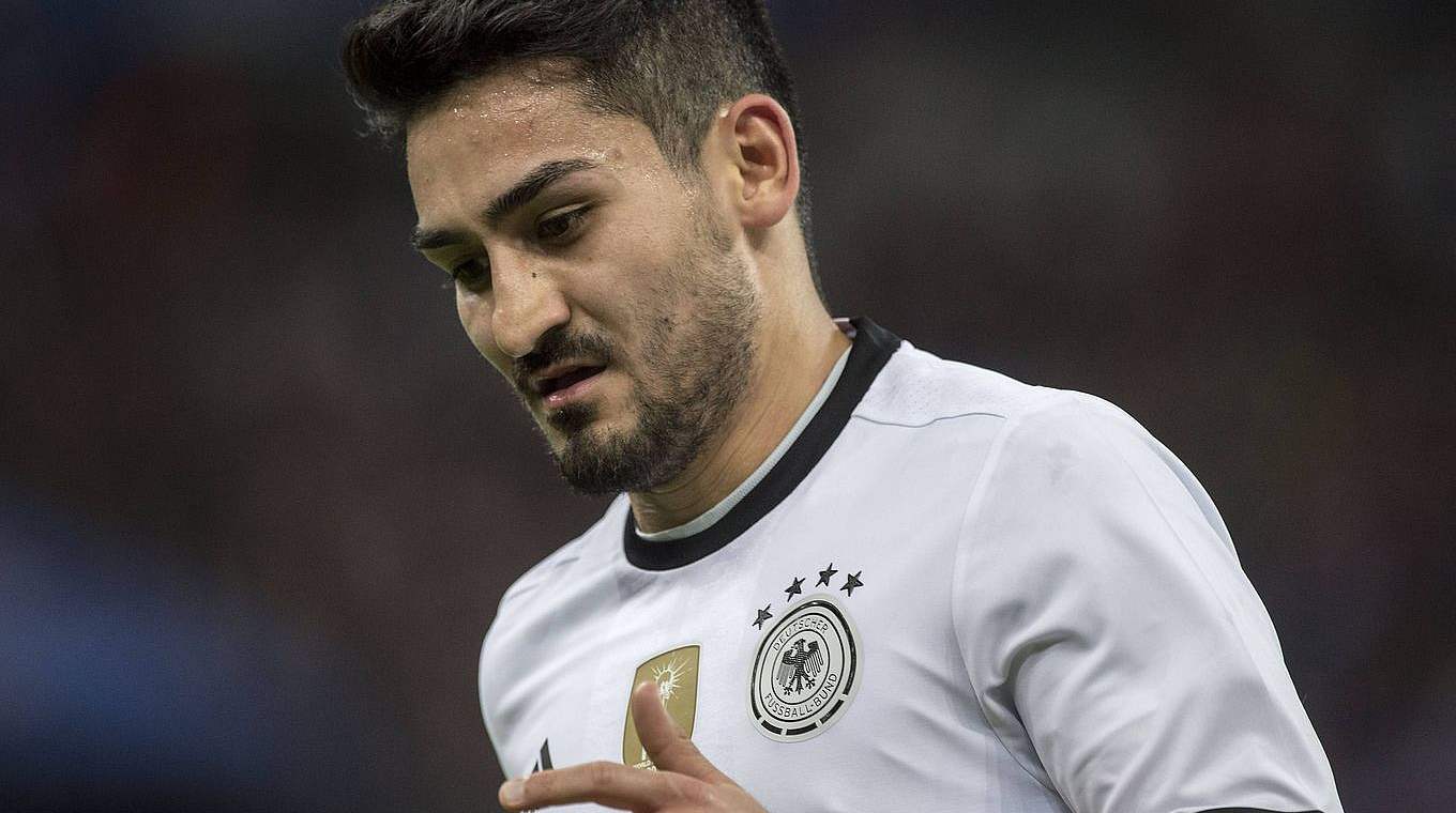 Kniescheibe ausgerenkt: Gündogan fällt für die EM in Frankreich aus © imago