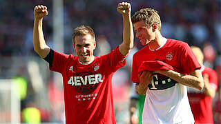 Meisterfeier: Philipp Lahm und Thomas Müller © 2016 Getty Images