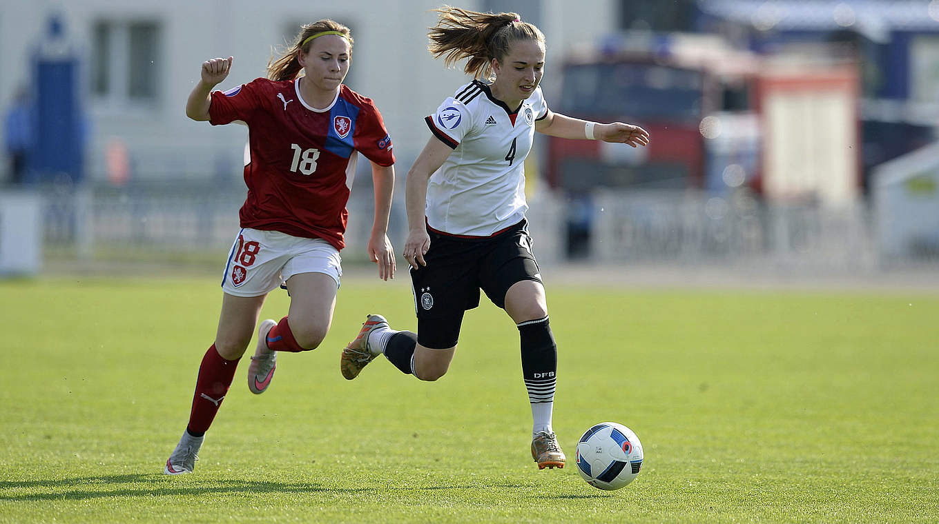 A win will book their place in the U17 Women's World Cup © UEFA