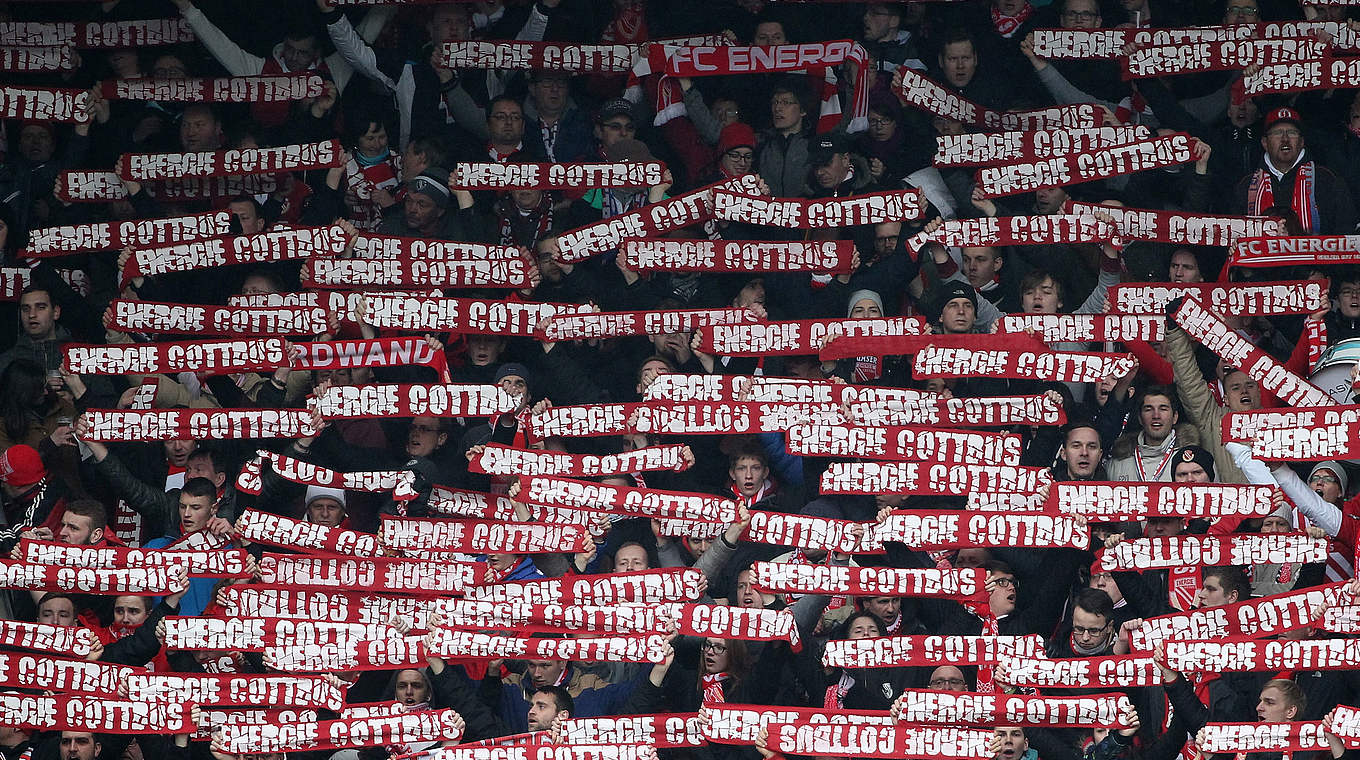 Cottbus kann auf seine Fans bauen: Der Verein hofft gegen Mainz auf 14.000 Zuschauer © 2015 Getty Images