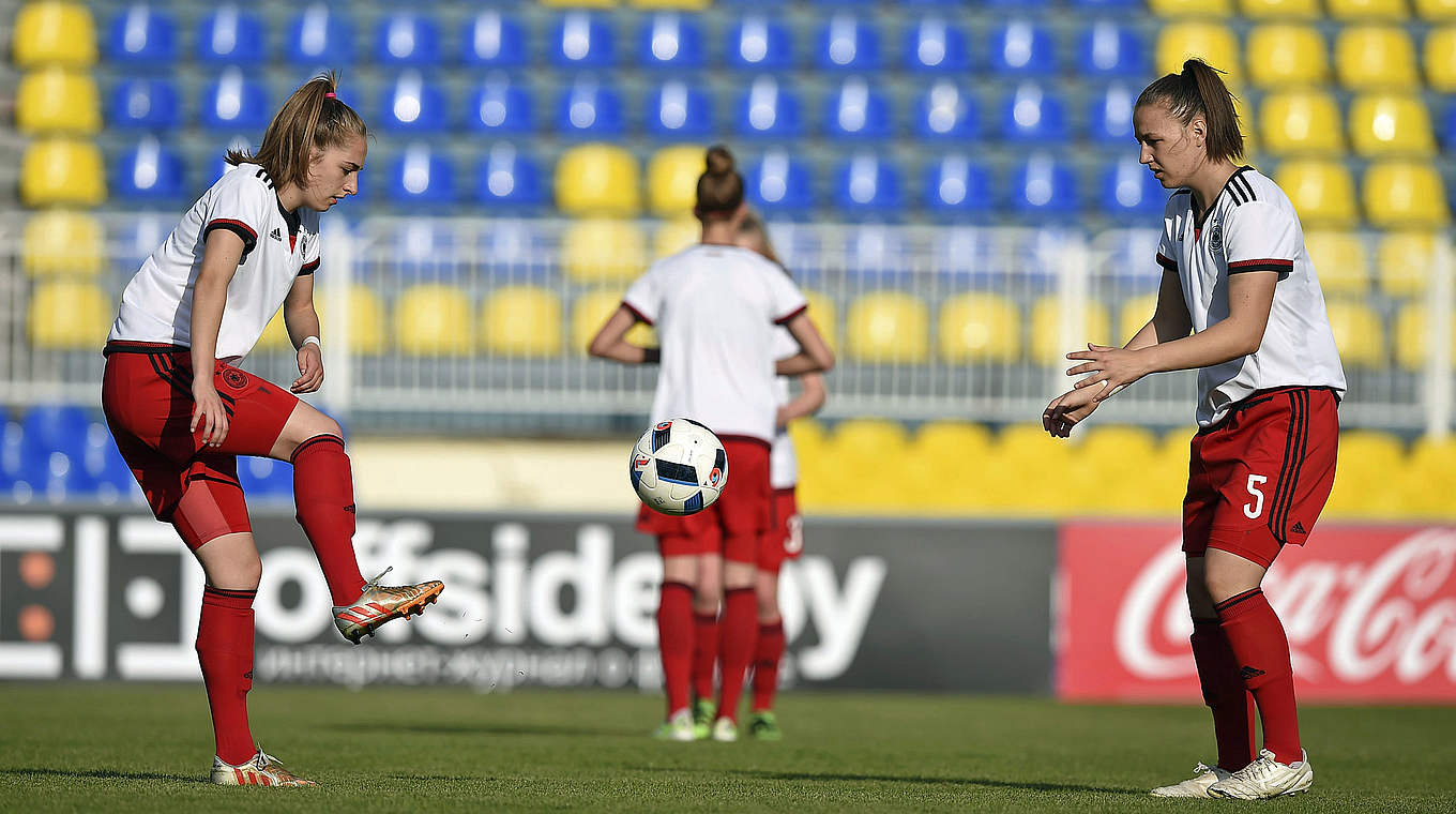 Concentration in training: “Desire and strength are a feature of our team” © UEFA