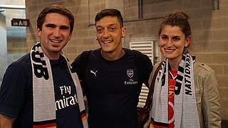 Fan-tastic Moment: Niklas Behnke und Merle Beckord treffen Mesut Özil © Fan Club