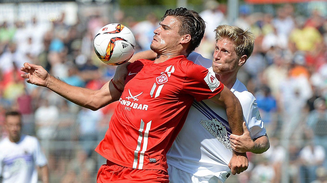 Neuer Stürmer für Rot-Weiß Erfurt: Christopher Bieber kommt aus Würzburg © 2015 Getty Images