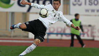 U 18-Testspiel gegen Zypern am 5. Februar 2013: Joshua Kimmich bei einem Volleyschuss © Getty/DFB