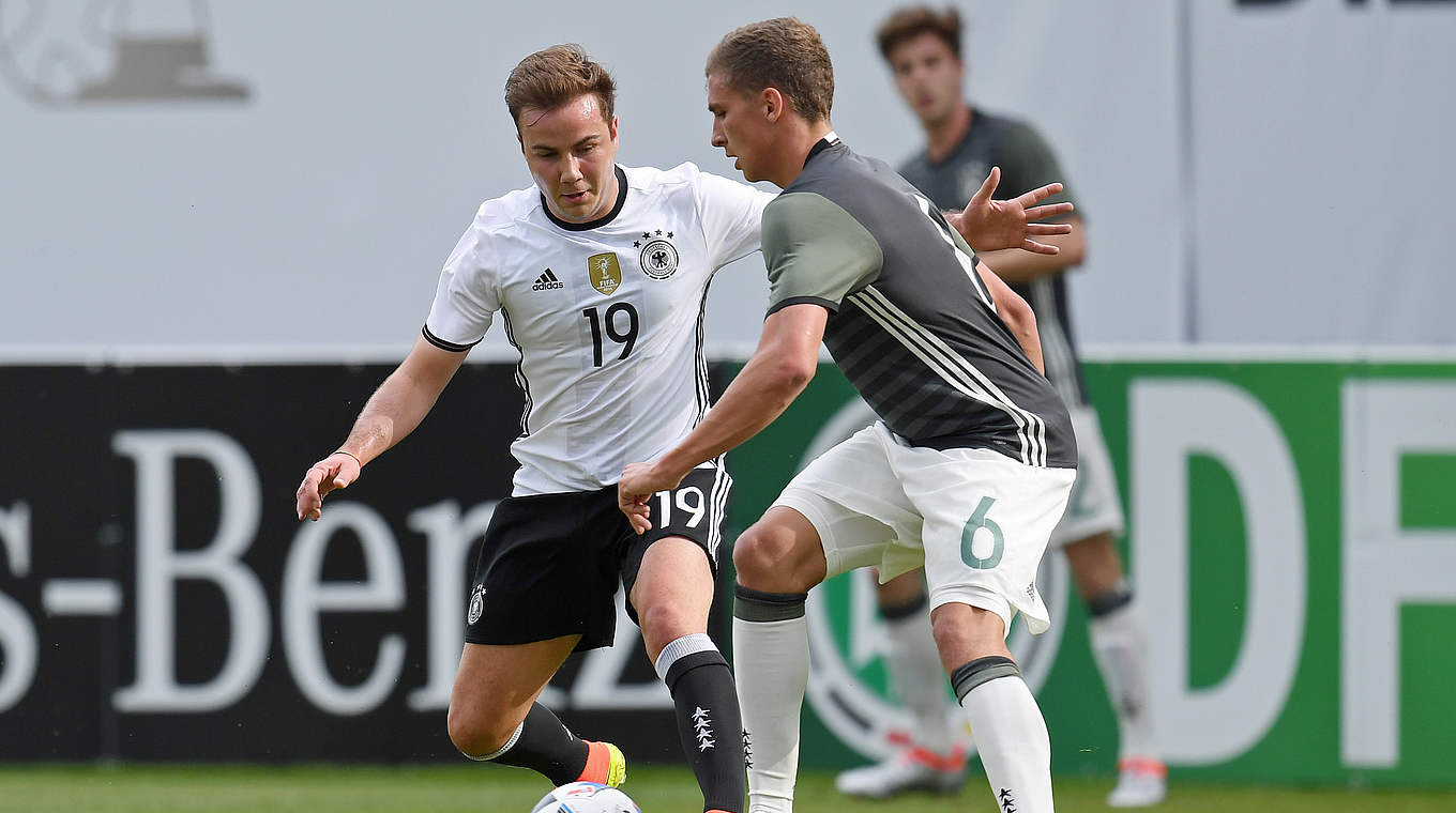 Nach Rippenverletzung im Einsatz: Mario Götze (l.) © GES/Markus Gilliar