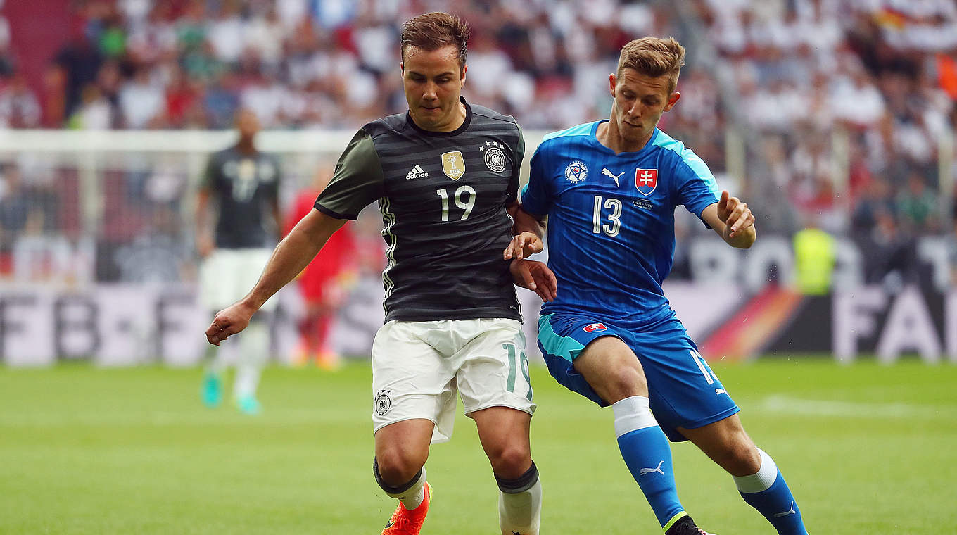 Mario Götze won the foul that led to Gomez's penalty equaliser.  © 2016 Getty Images