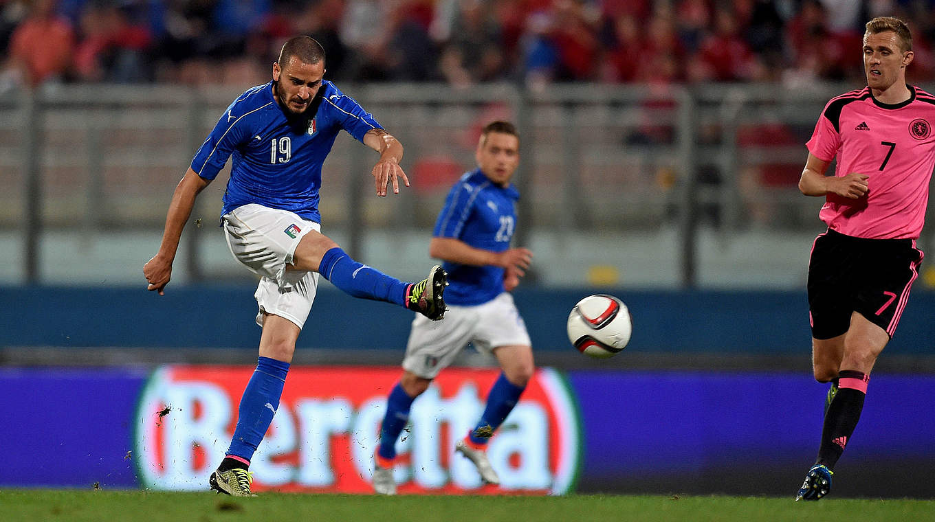 Mit einem Testspielsieg in Richtung EM: Italien um Leonardo Bonucci (l.) © 2016 Getty Images