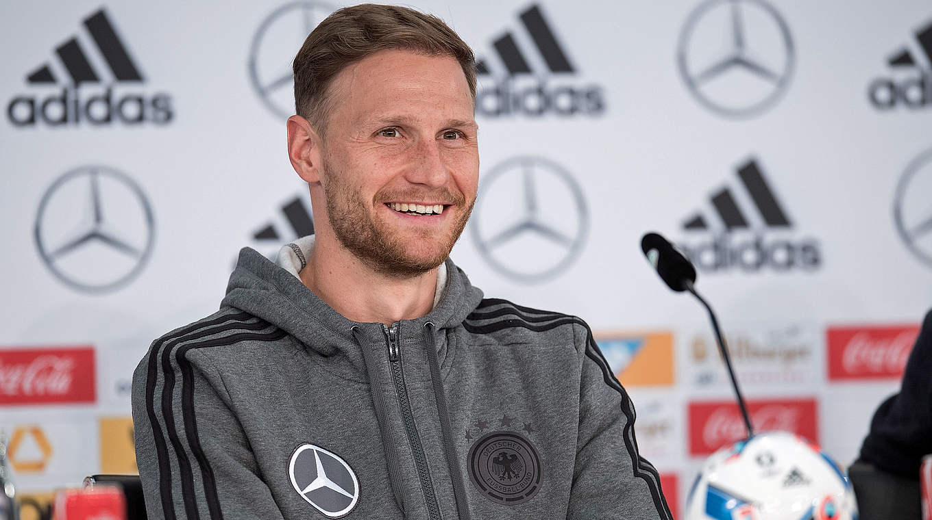 Höwedes: Despite the 3-1 loss against Slovakia Germany are, "still full of confidence" © GES/Markus Gilliar