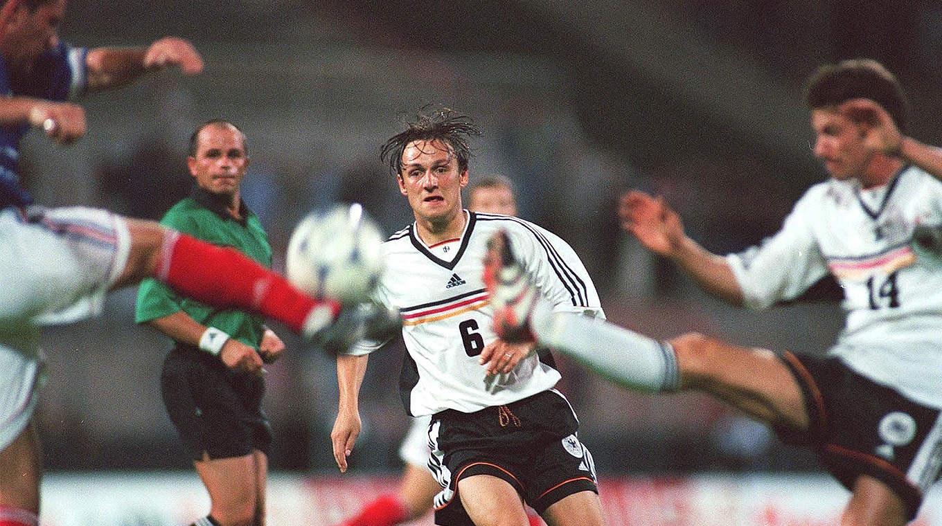 Zwei Länderspiele beim Confederations Cup 1999 in Mexiko: Gerber (M.) im DFB-Dress © Bongarts
