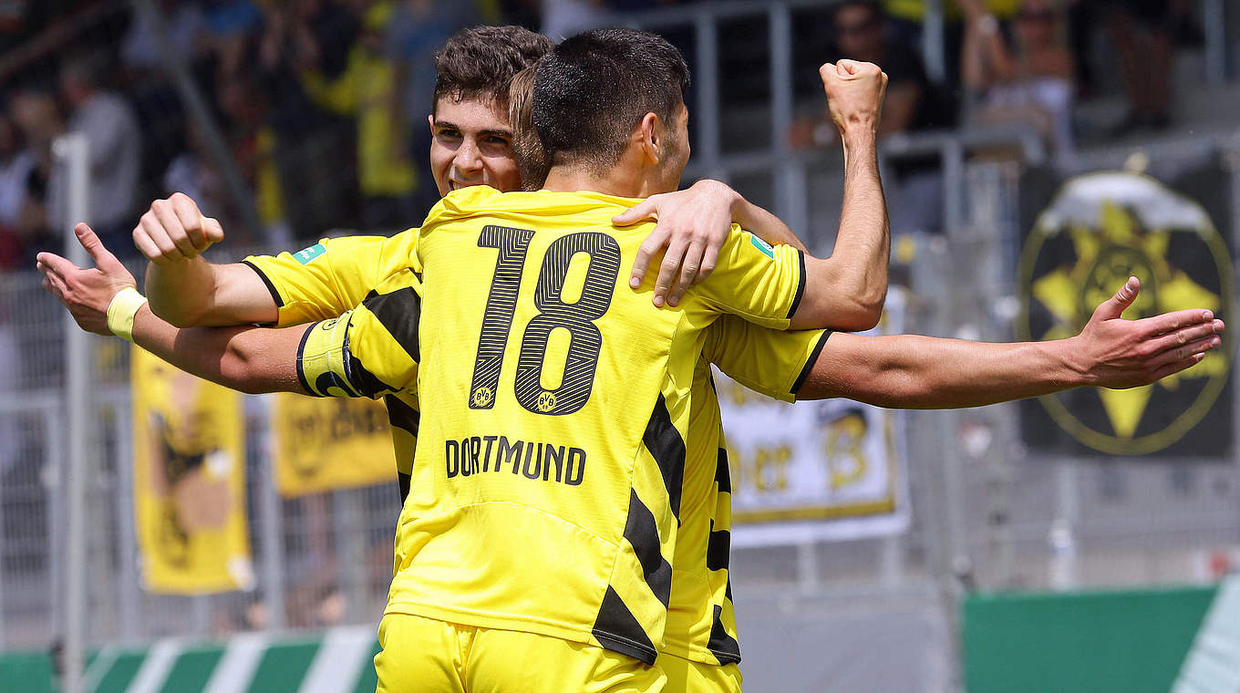 Auf dem Weg in die Endrunde: Dortmund möchte wieder als West-Meister jubeln © imago/Pressefoto Baumann