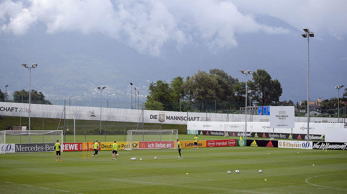 EURO 2016 training camp: "Training was completely calm and fully focused" © GES