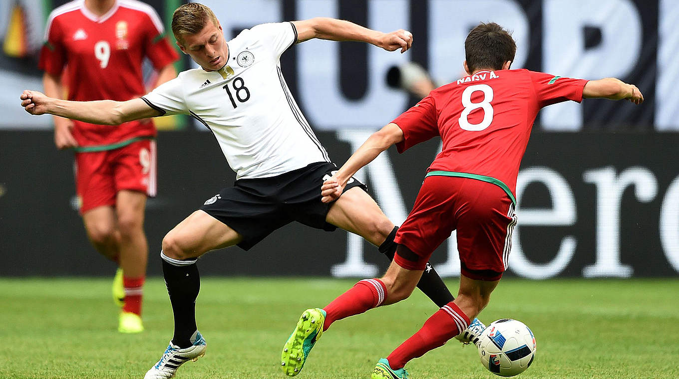 Regisseur in der Zentrale: Toni Kroos (l.) © Getty Images