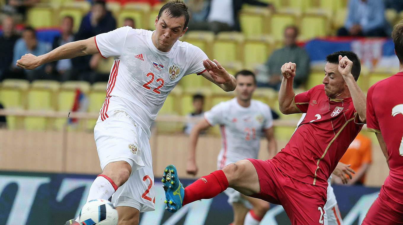 1:1 gegen Serbien: Russland sucht nach seiner Form © AFP / VALERY HACHE