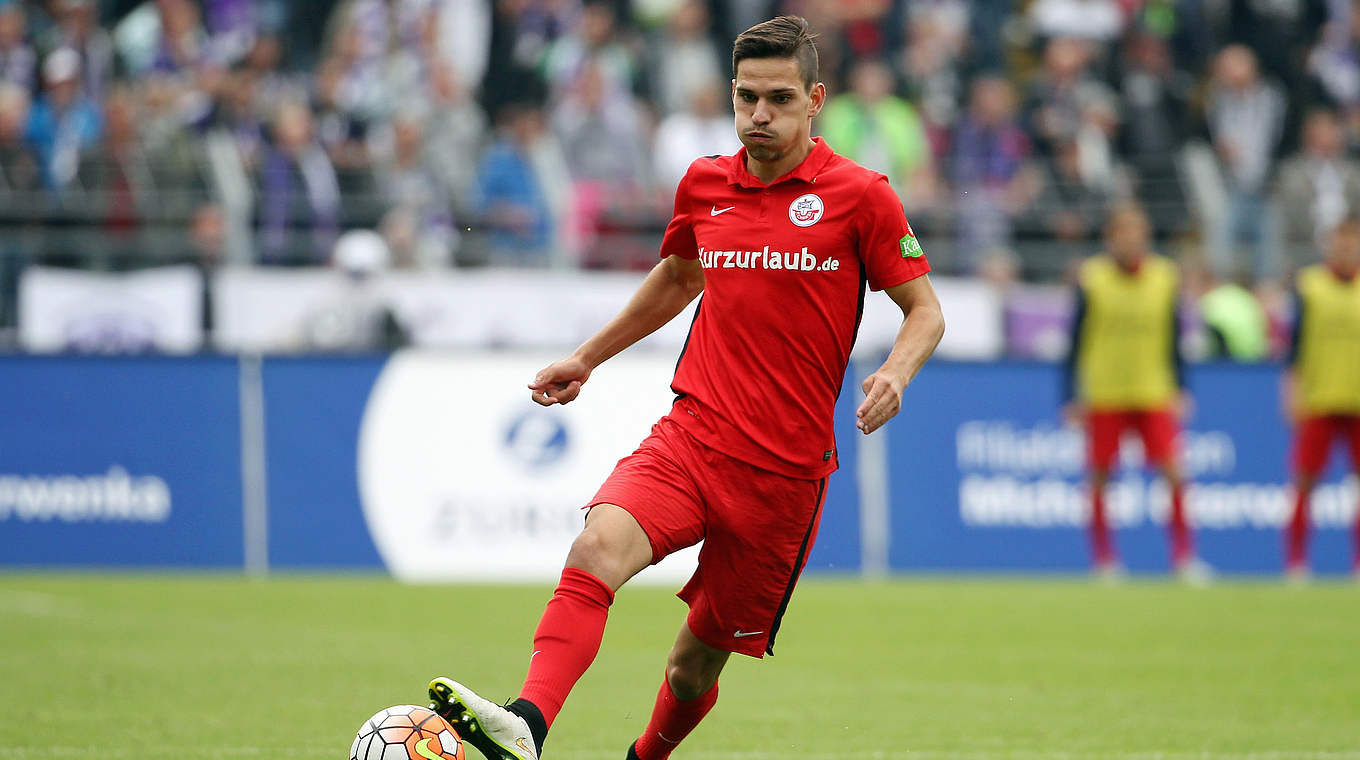 Einvernehmliche Trennung: Hansa Rostock und der Offensivspieler Marcel Gottschling © 2015 Getty Images