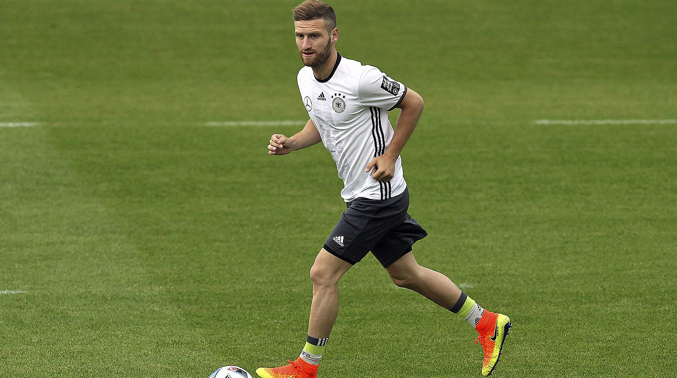 Mustafi: "We have lots of outstanding players" © 2016 Getty Images