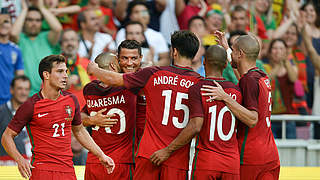 Sieben Treffer gegen Estland: Portugal mit Kapitän Cristiano Ronaldo (3.v.l.) © 2016 AFP/Getty Images