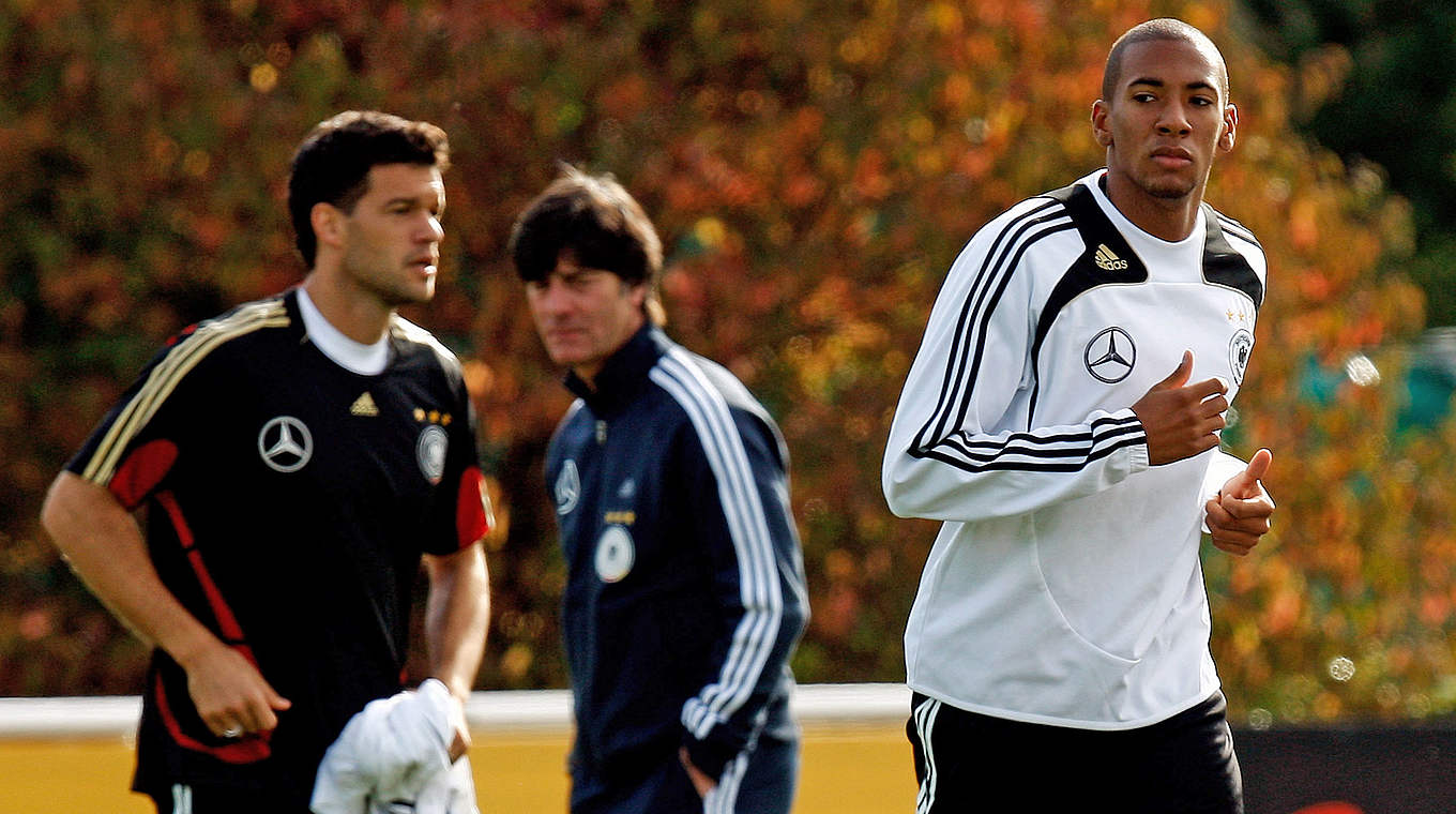 Erstmals von Bundestrainer Joachim Löw fürs A-Team berufen: Jérôme Boateng (r.) 2009 © 2009 Getty Images
