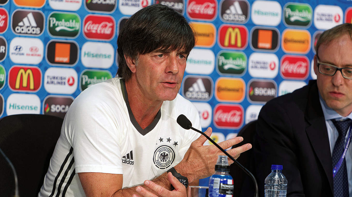 Bundestrainer Löw warnt: "Polen ist eine der stärksten Mannschaften im Umschaltspiel" © 2016 UEFA