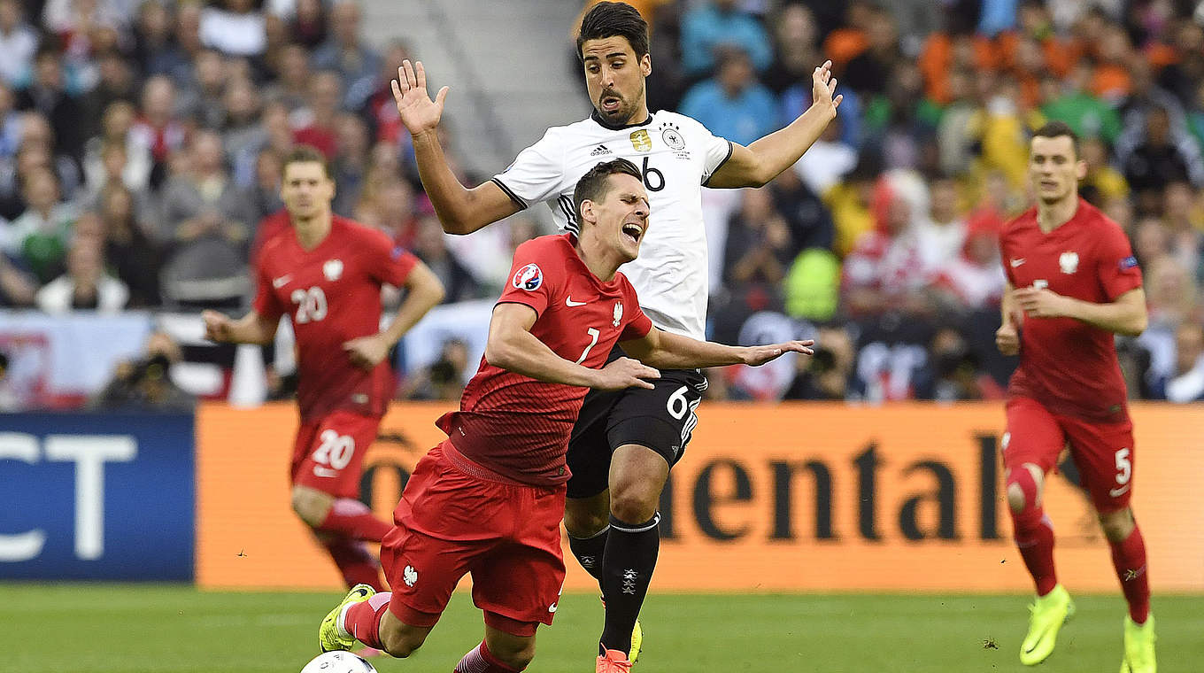 Im Mittelfeld sehr aktiv: Sami Khedira (weiß) © MIGUEL MEDINA/AFP/Getty Images