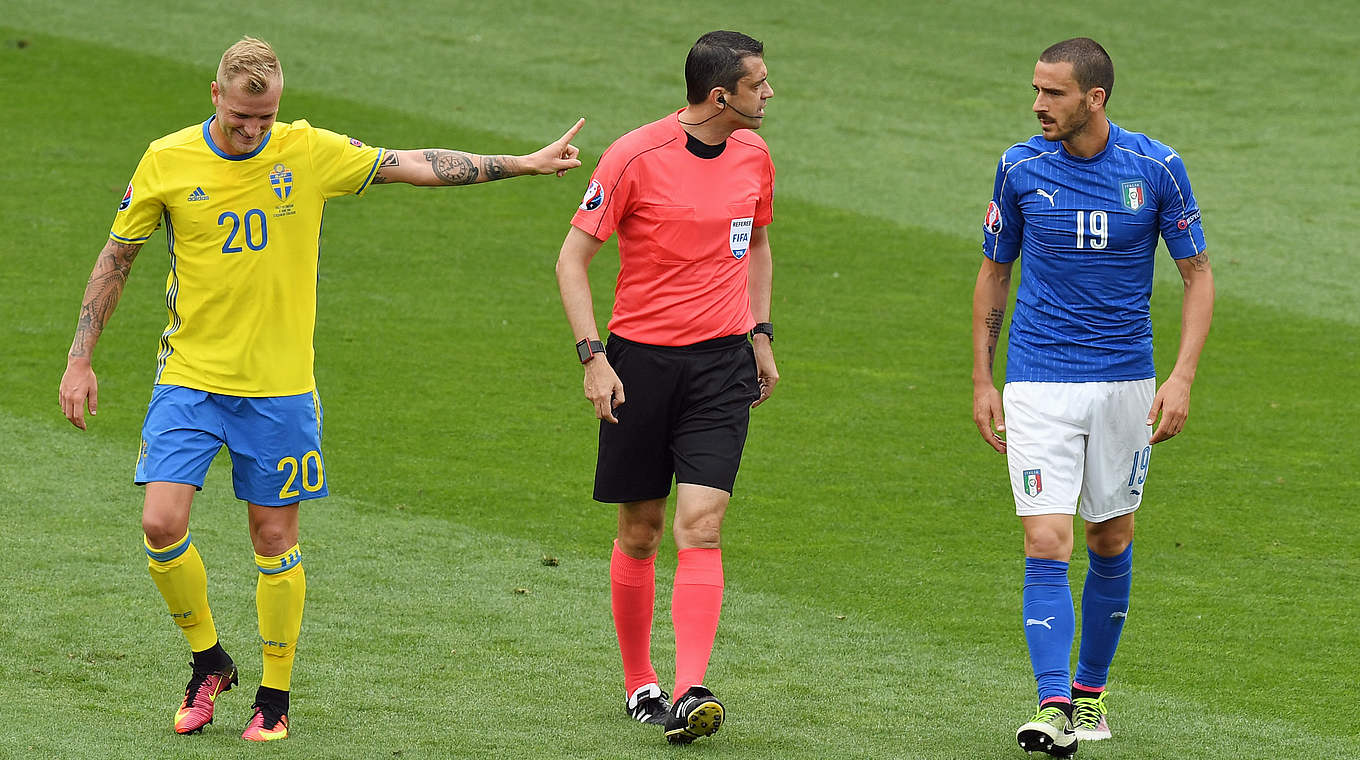 Knappes Spiel, am Ende setzte sich Bonucci (r.) mit Italien durch © 2016 Getty Images