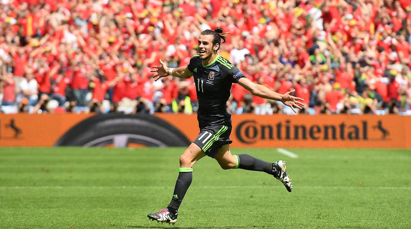 Gareth Bale und die walisischen Fans. © 2016 Getty Images