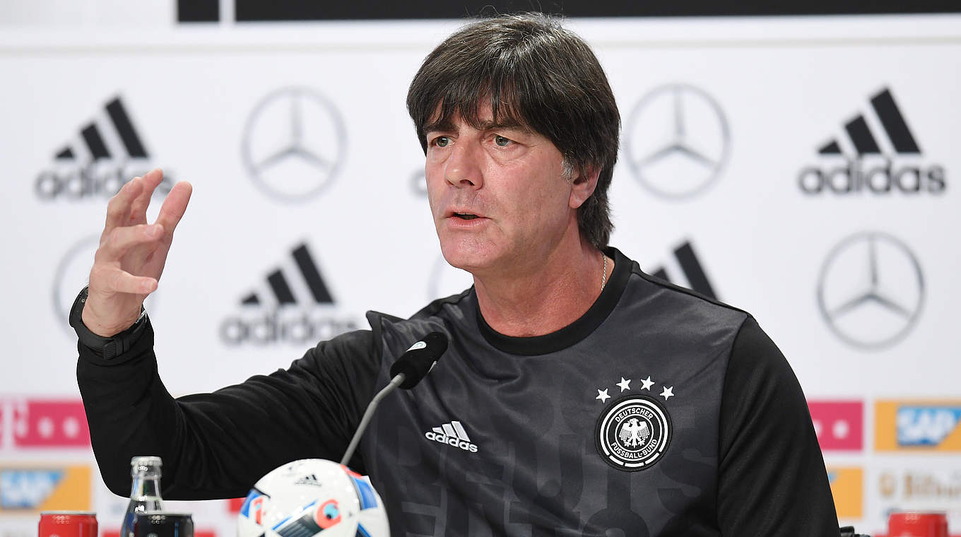 Bundestrainer Löw: "Wir wollen gegen Nordirland gewinnen und werden gewinnen" © GES/Markus Gilliar