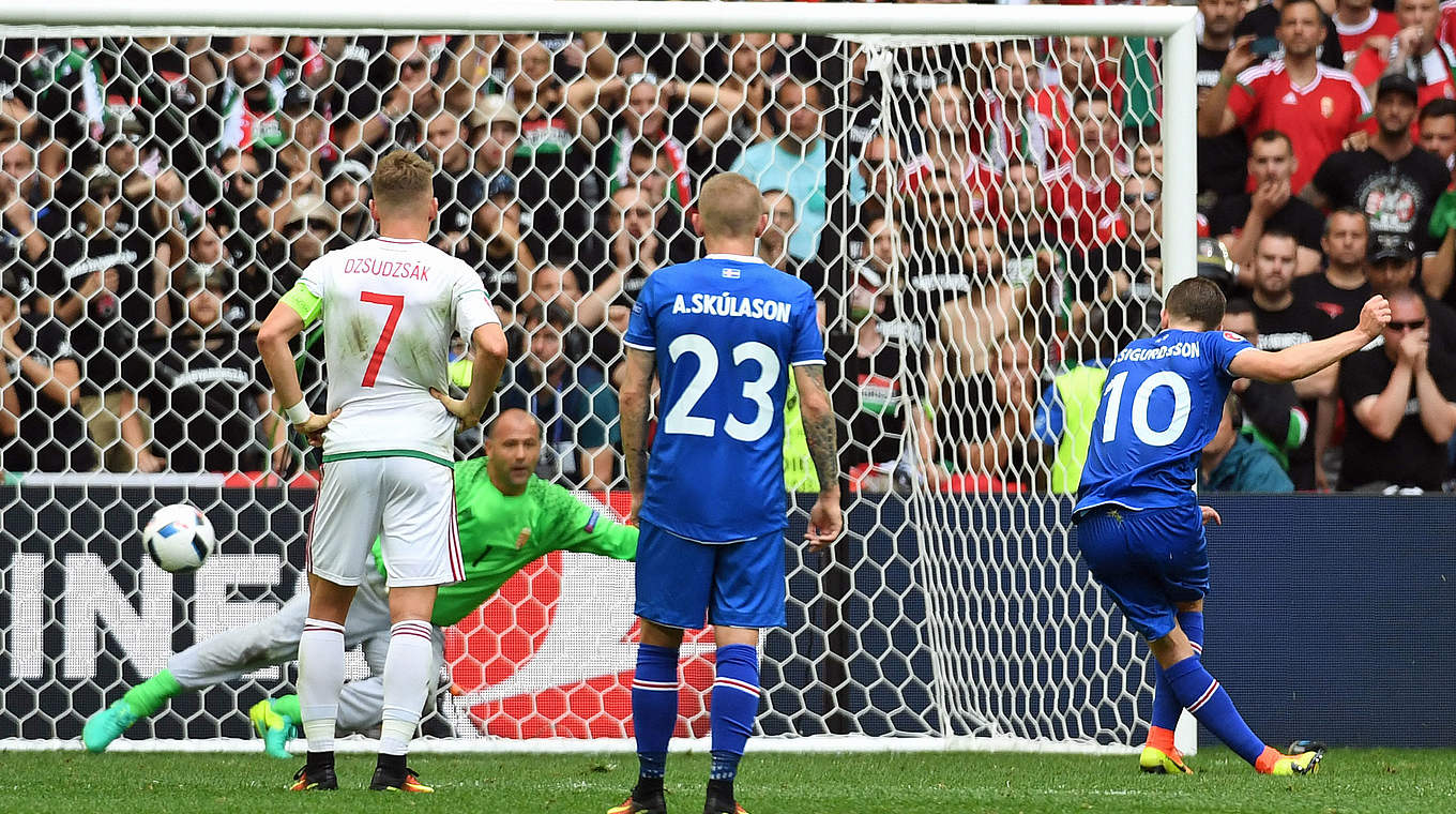 Sigurdsson scored a first-half penalty to give Iceland the lead © AFP/Getty Images
