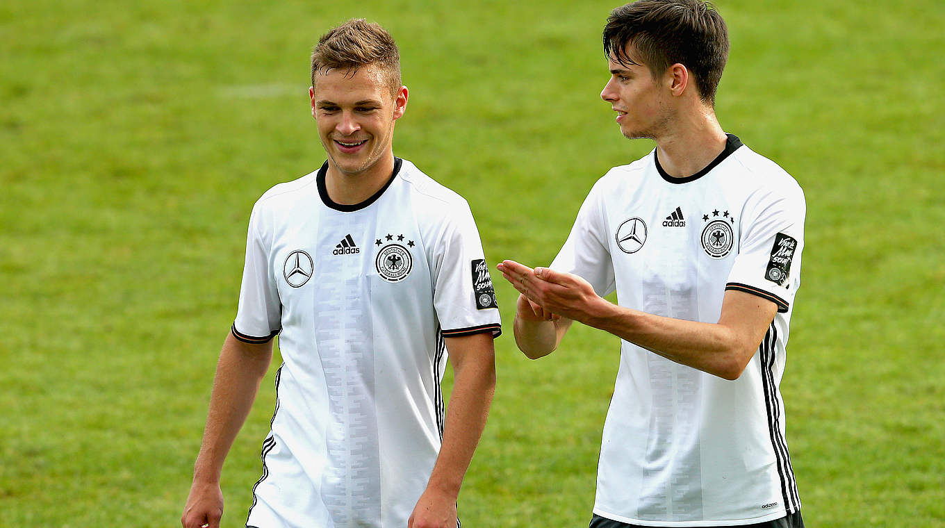 EM-Neulinge unter sicher: Bayern-Profi Joshua Kimmich (l.) und Dortmunds Julian Weigl © 2016 Getty Images