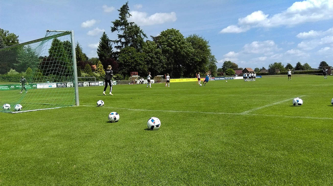 "Der Jahrgang hat Potenzial": Die U 16 bereitet sich in Malente auf den Nordic Cup vor © DFB