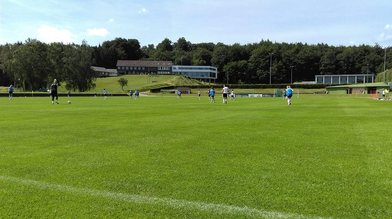 Malerisch gelegen: der "Uwe Seeler Fußball Park" im schleswig-holsteinischen Malente © DFB