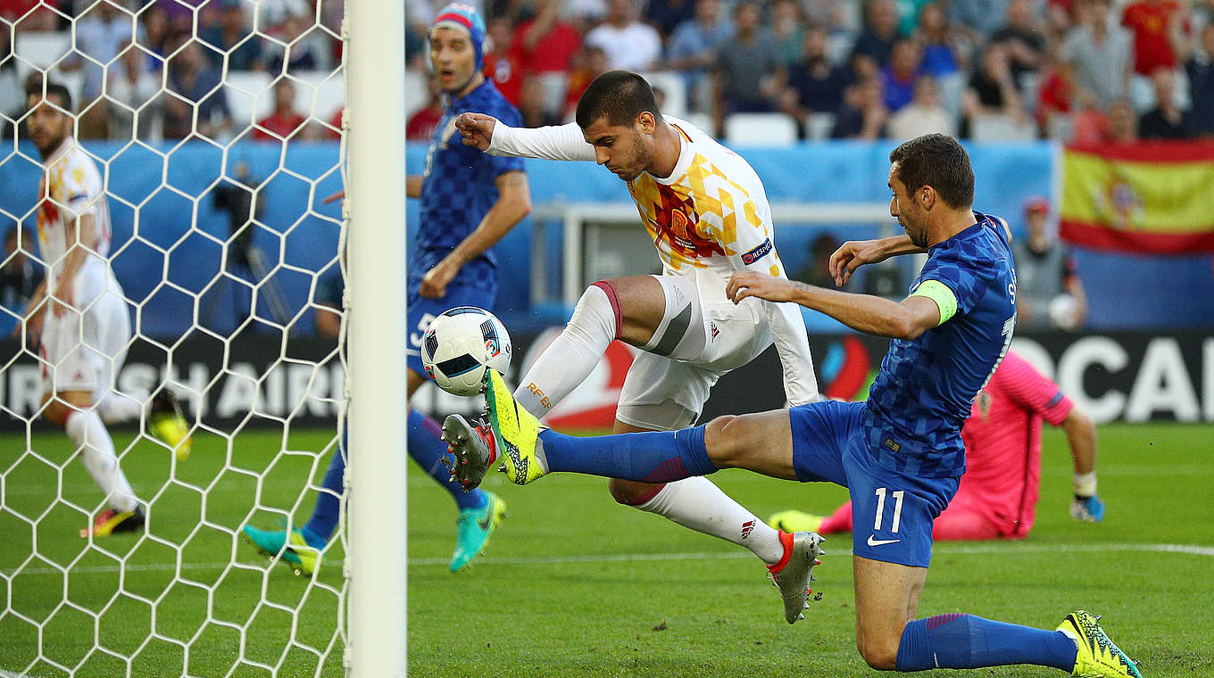 Spain's Alvaro Morata (in white) netted his third goal of the tournament © 2016 Getty Images