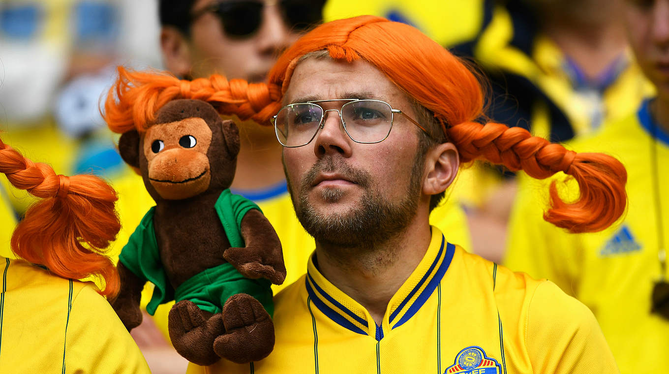 Der Pipi und Herr Nilsson unterstützen das schwedische Team. © Getty Images
