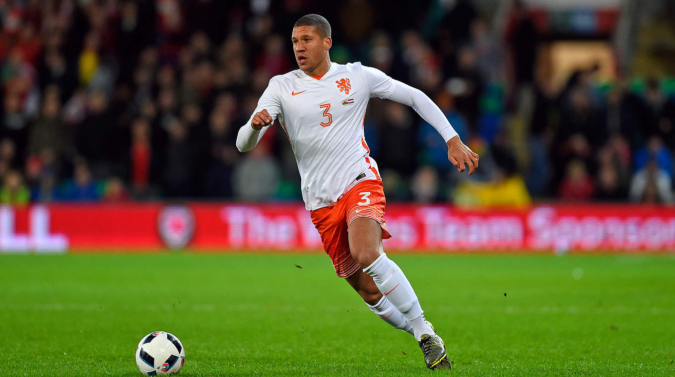 Unterschreibt bis 2021 beim VfL Wolfsburg: Innenverteidiger Jeffrey Bruma © 2015 Getty Images